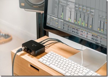 RØDE AI-1