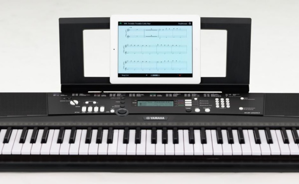 Yamaha EZ220 Leuchttasten Keyboard