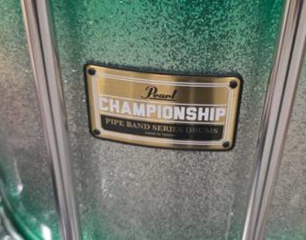 Pearl Marching Snare Pipe Band Medailist, Green Silver Burst